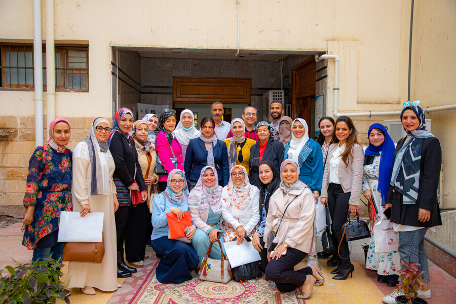 Rumina Musani with Pathology staff and students at Mansoura University, Mansoura, Egypt